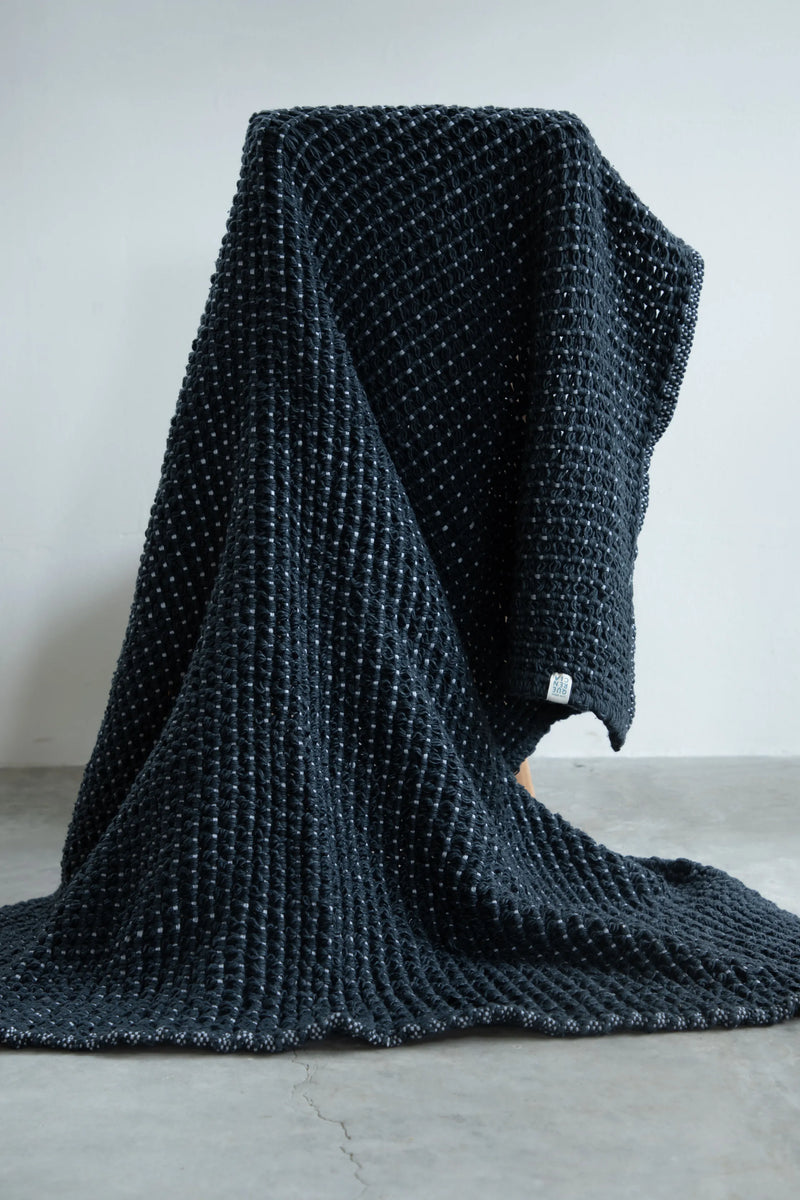 Blue Nudos Throw